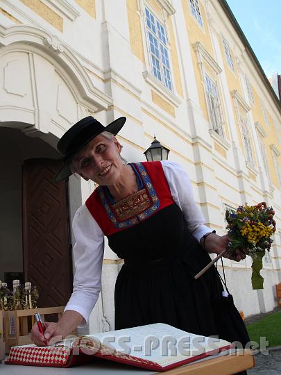 2012.08.15_12.03.35.jpg