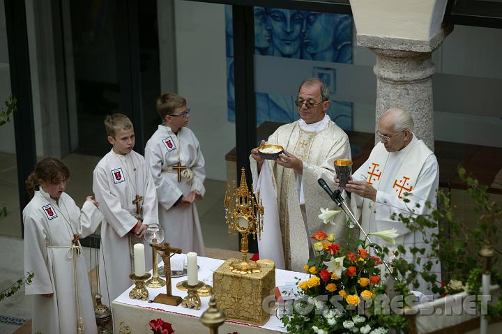2008.05.22_10.03.56.JPG