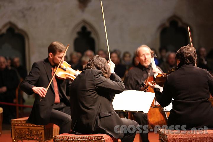 2012.04.04_20.49.10_01.jpg