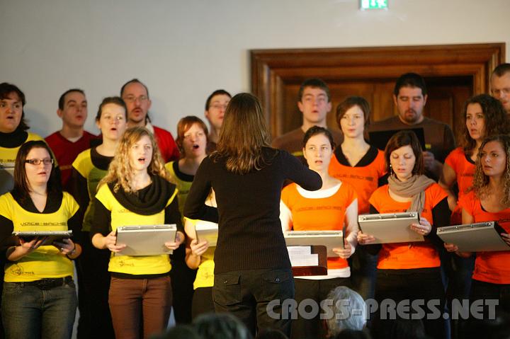 2007-12-09_11.28.57.JPG - 'Voice-bcher' Chor, wie immer in Topform.