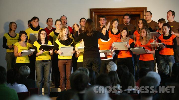 2007-12-09_11.29.09.JPG - 'Voice-bcher' Chor, wie immer in Topform.