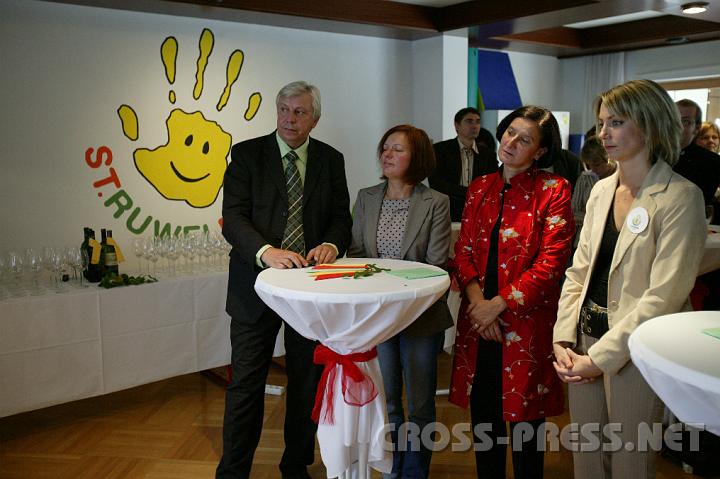 2008.09.27_13.08.33.JPG