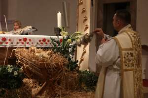 Christmette mit Pfarrer Vidović Inzensierung des 